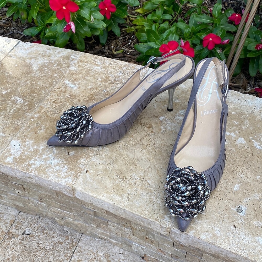 J. Renee sz 7M women’s heels with beaded appliqué in taupe makes a statement - Picture 1 of 8